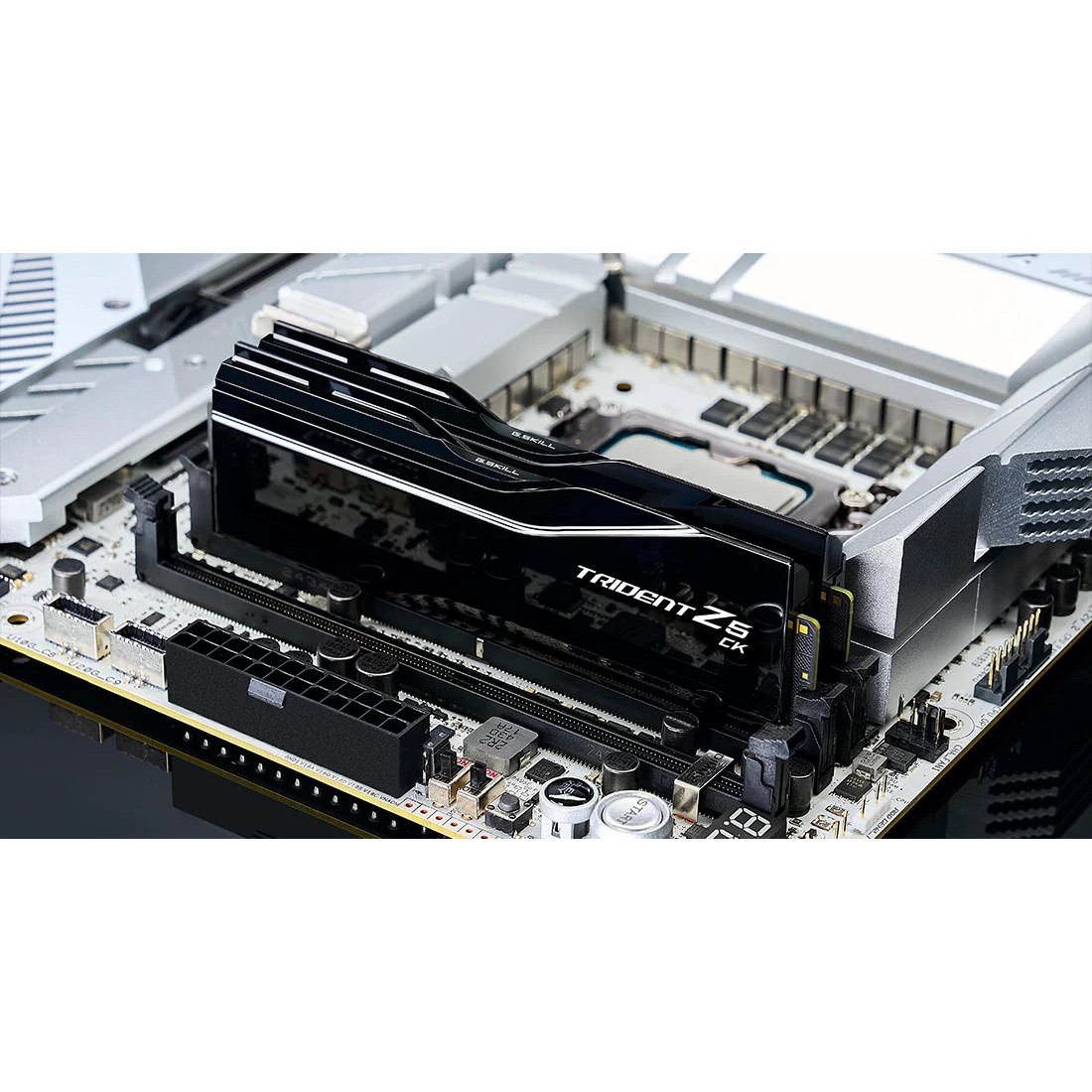 48 GB G.Skill CU-DIMM DDR5-8400 (2x 24 GB) Dual-Kit (black. F5-8400C4052G24GX2-TZ5CK. Trident Z5 CK. INTEL XMP) CL40