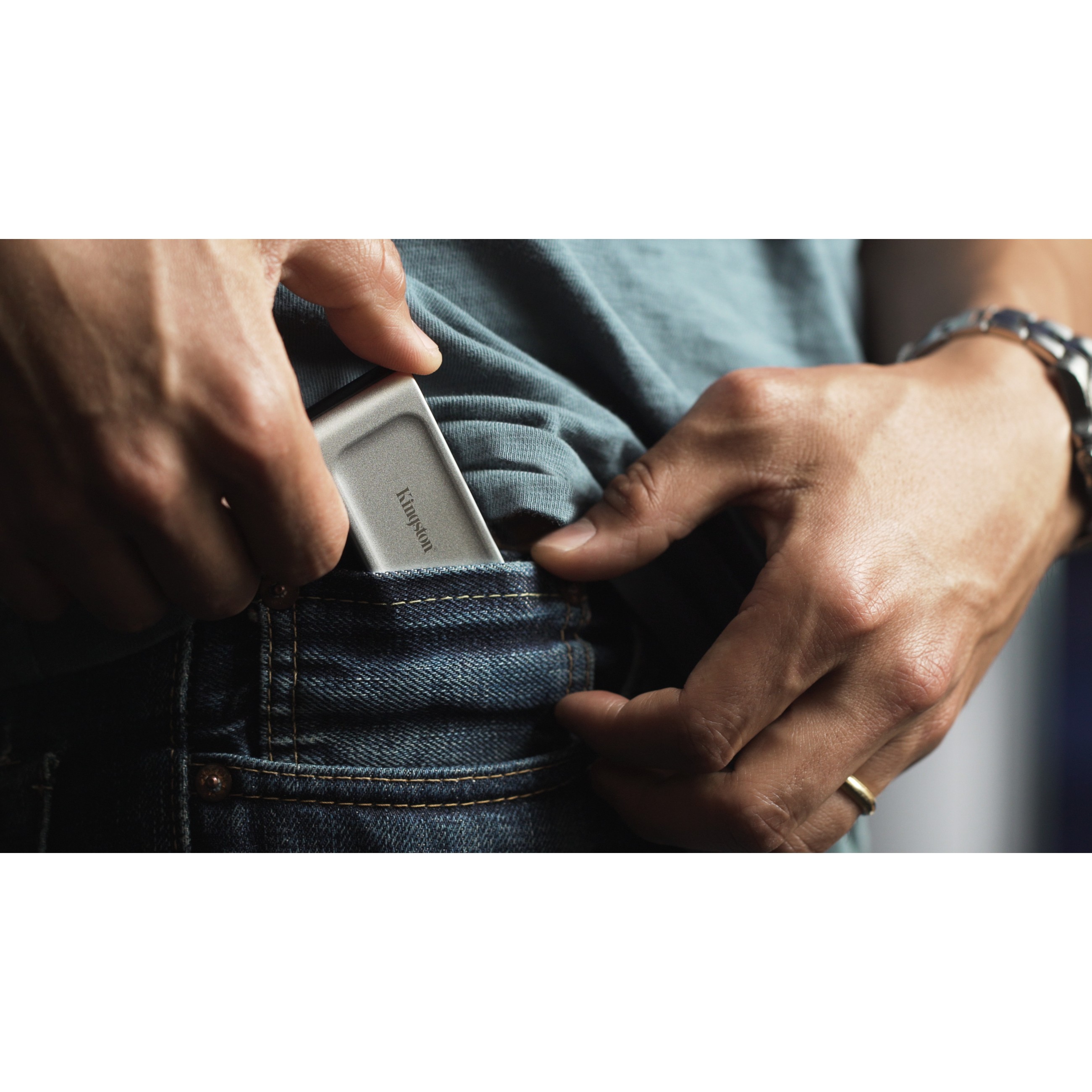KINGSTON 4TB PORTABLE SSD XS2000