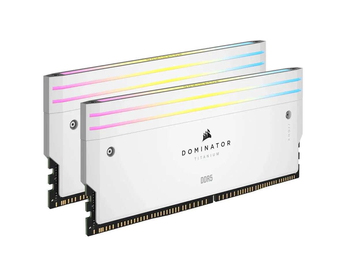 K Corsair DOMINATOR Titanium Light Enhancement Kit, RGB LED, White Heatsink Functional LEDs, no DRAM ICs (CMPLEKIT2W)