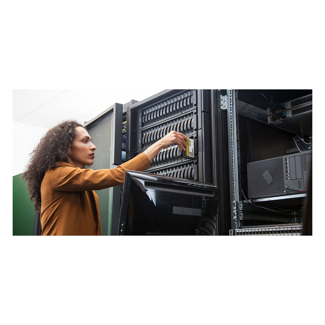 16TB WD161KRYZ WD Gold 7200RPM 512MB