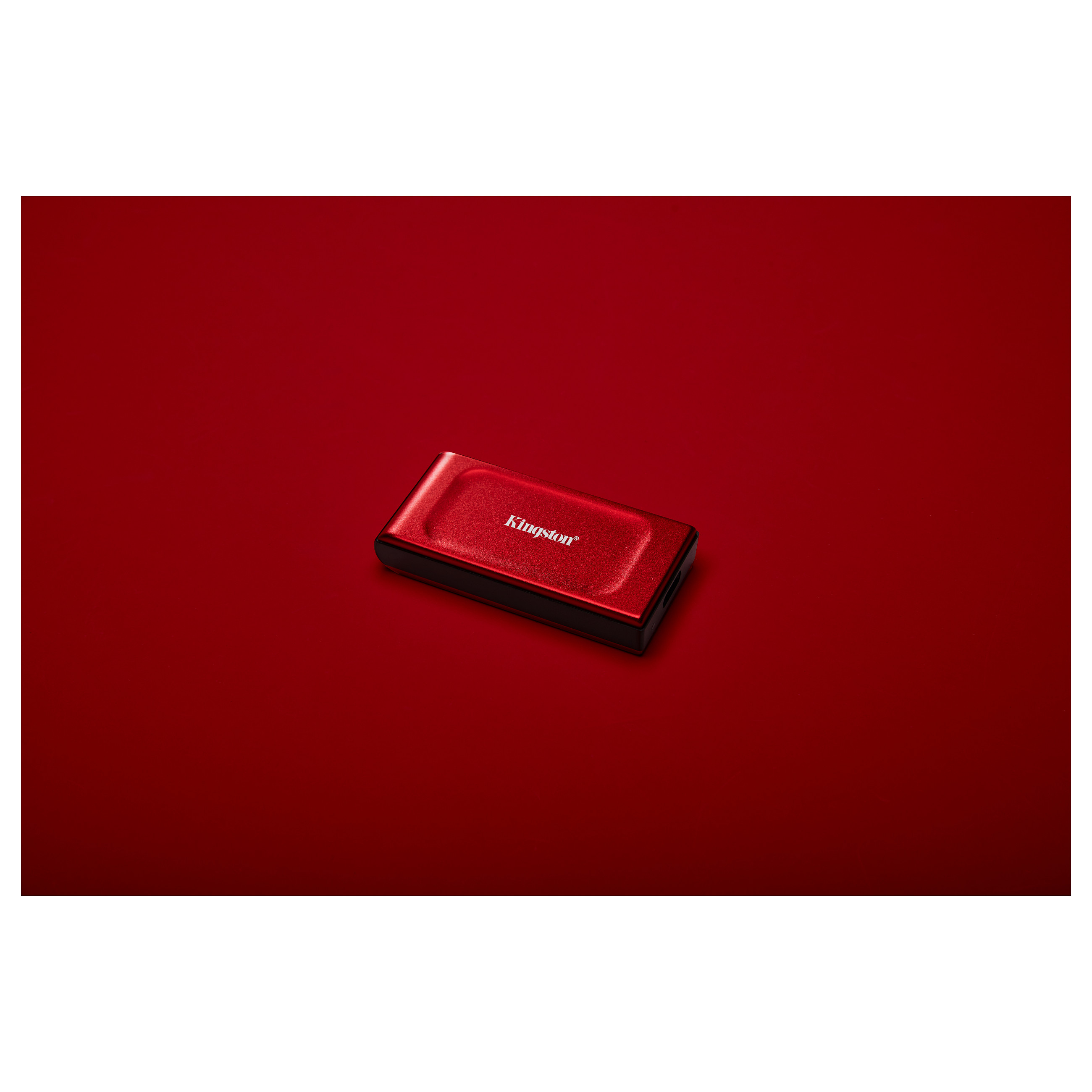 2TB Kingston XS1000 USB 3.2 Gen2 Red