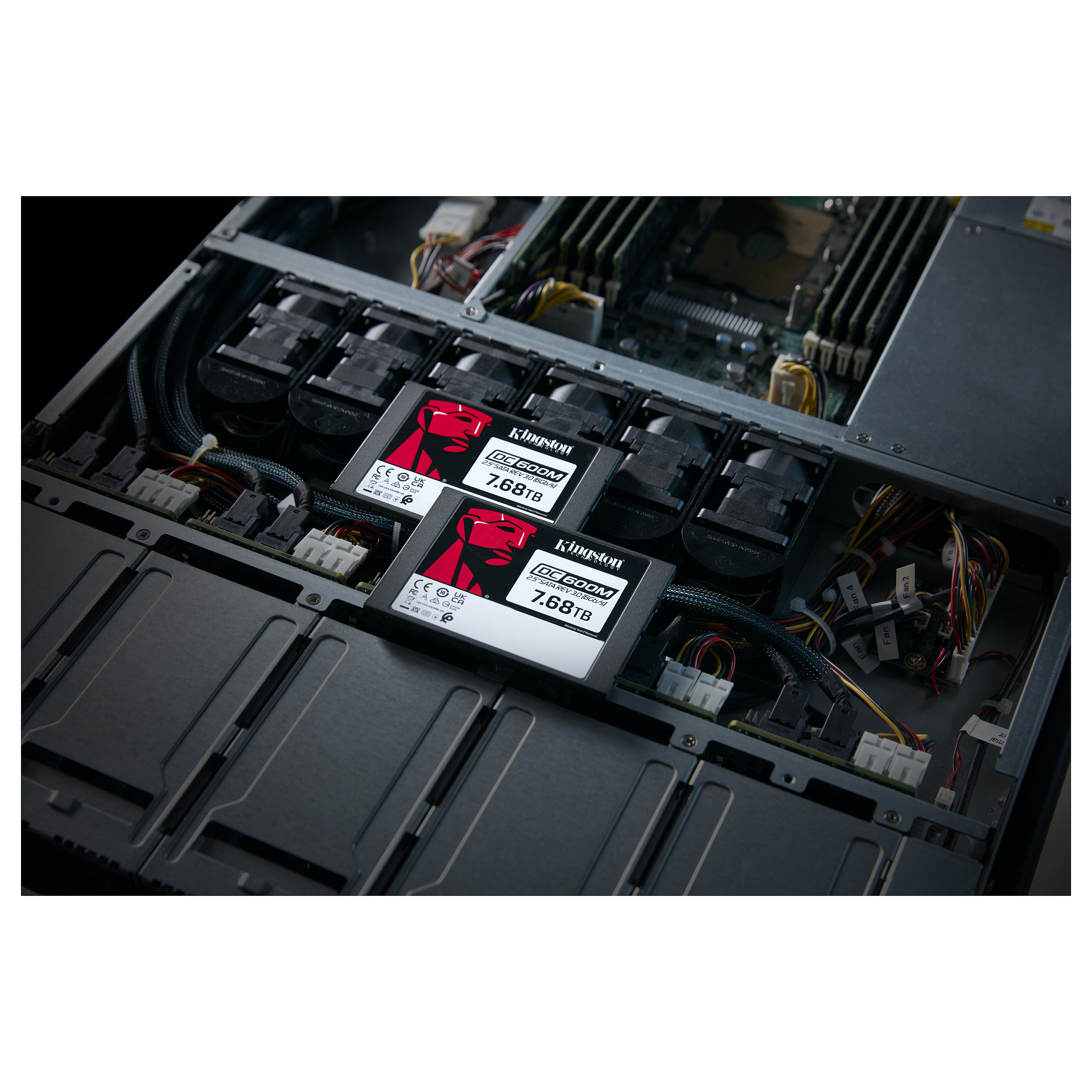 Ent. 2,5" 7.68GB Kingston DC600M