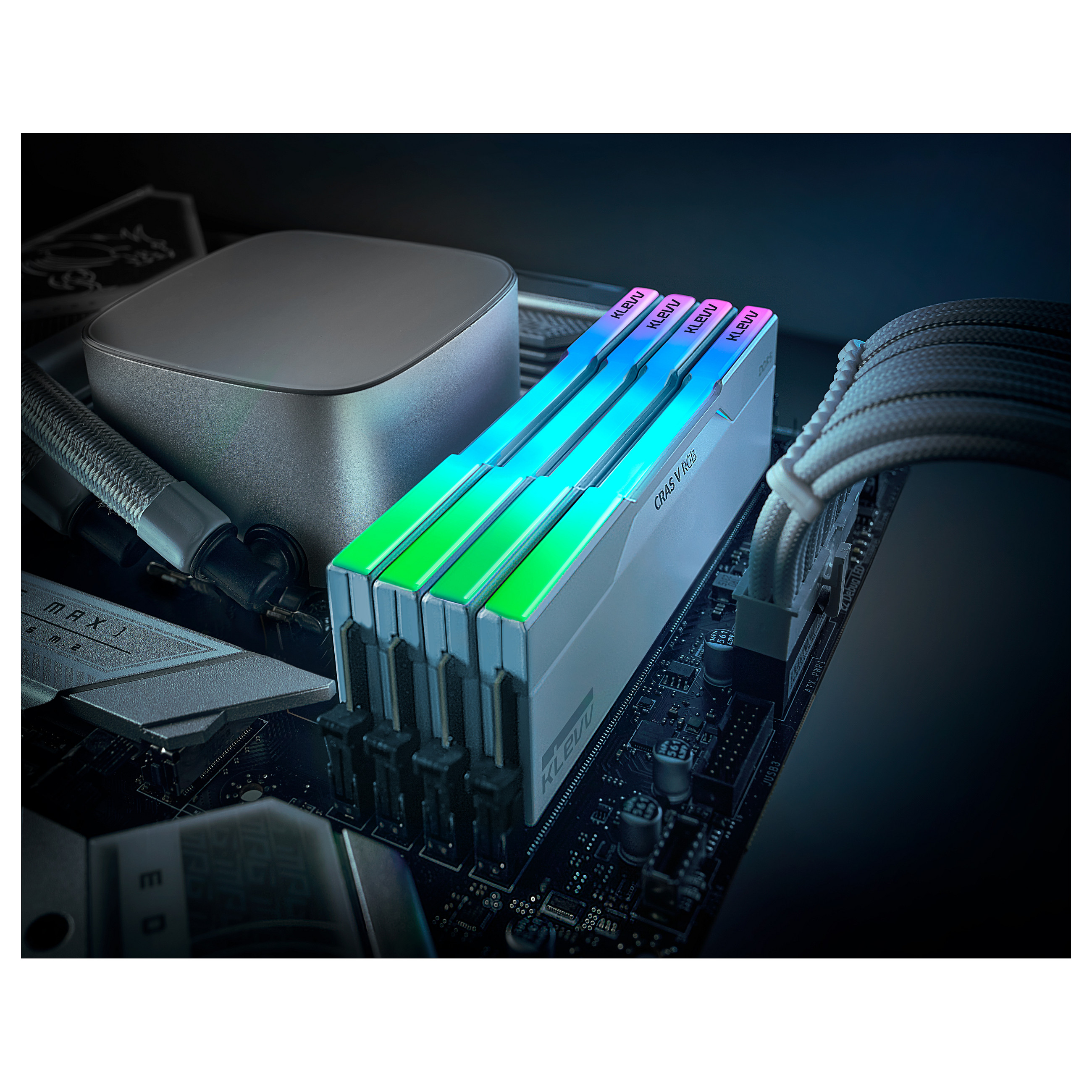 32GB CRAS V (16Gbx2) 6000 CL30 White EXPO