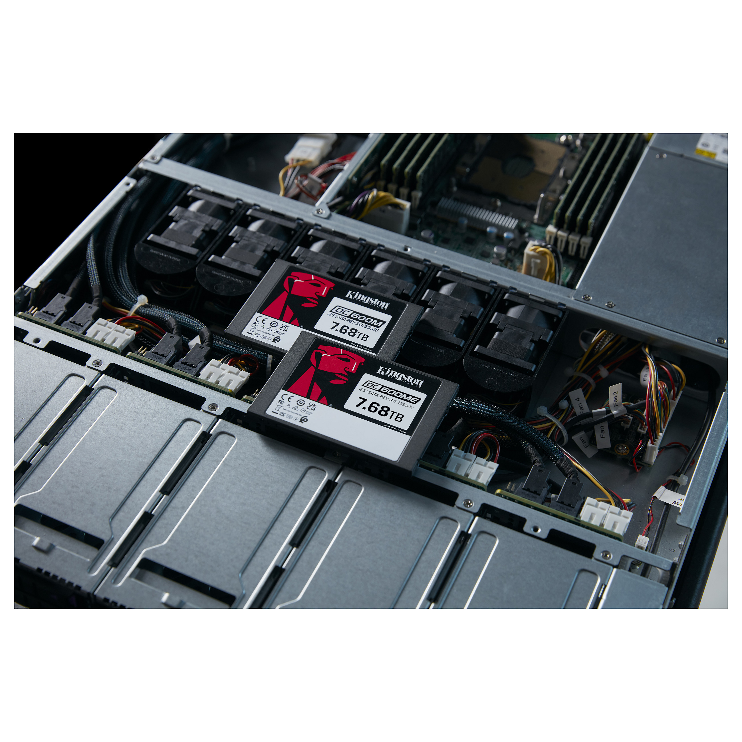 7.6TB Kingston 2.5" (6.4cm) SATAIII DC600ME retail