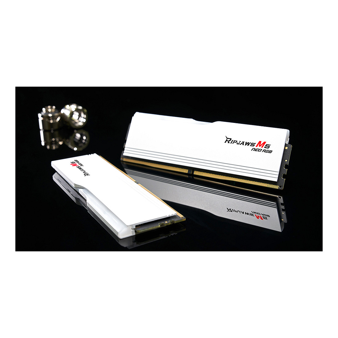 64 GB G.Skill DIMM 6000 (2x 32 GB) Dual-Kit (wei, F5-6000J2836G32GX2-RM5NRW, Ripjaws M5 Neo RGB, AMD EXPO)