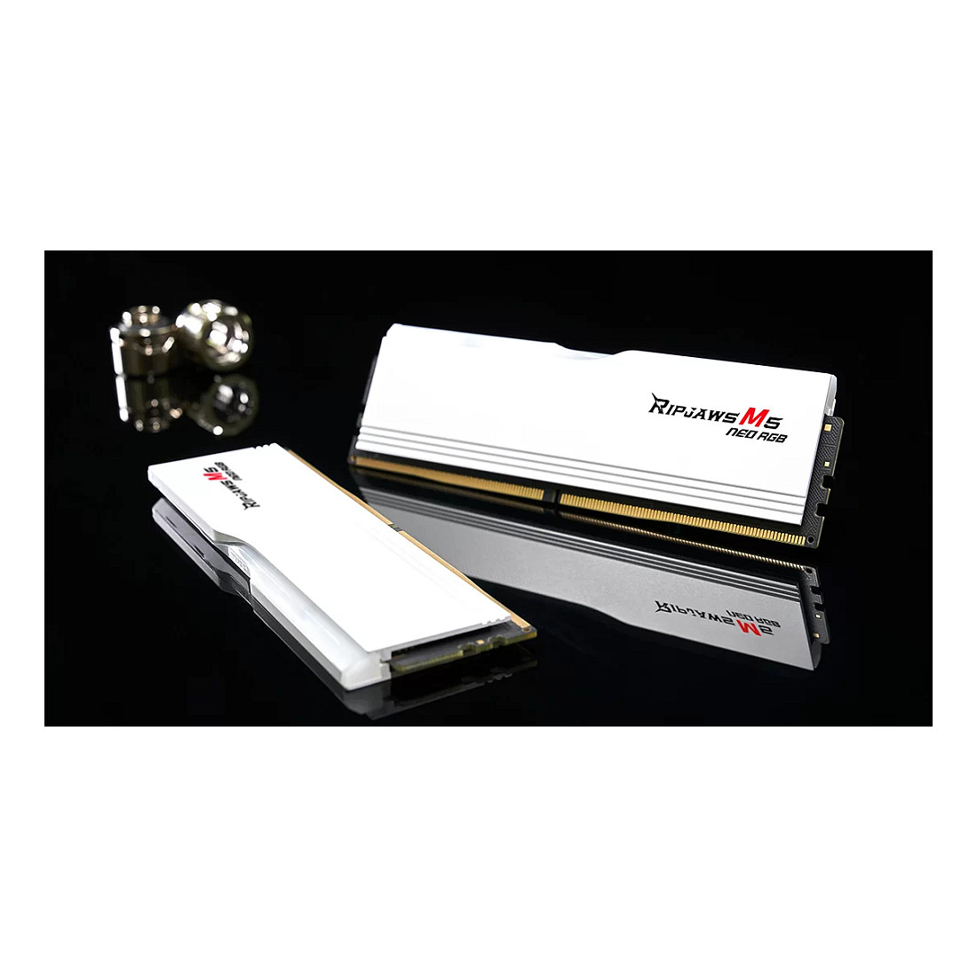G.Skill DIMM 64 GB 6000 (2x 32 GB) Dual-Kit (wei, F5-6000J3040G32GX2-RM5NRW, Ripjaws M5 Neo, AMD EXPO)