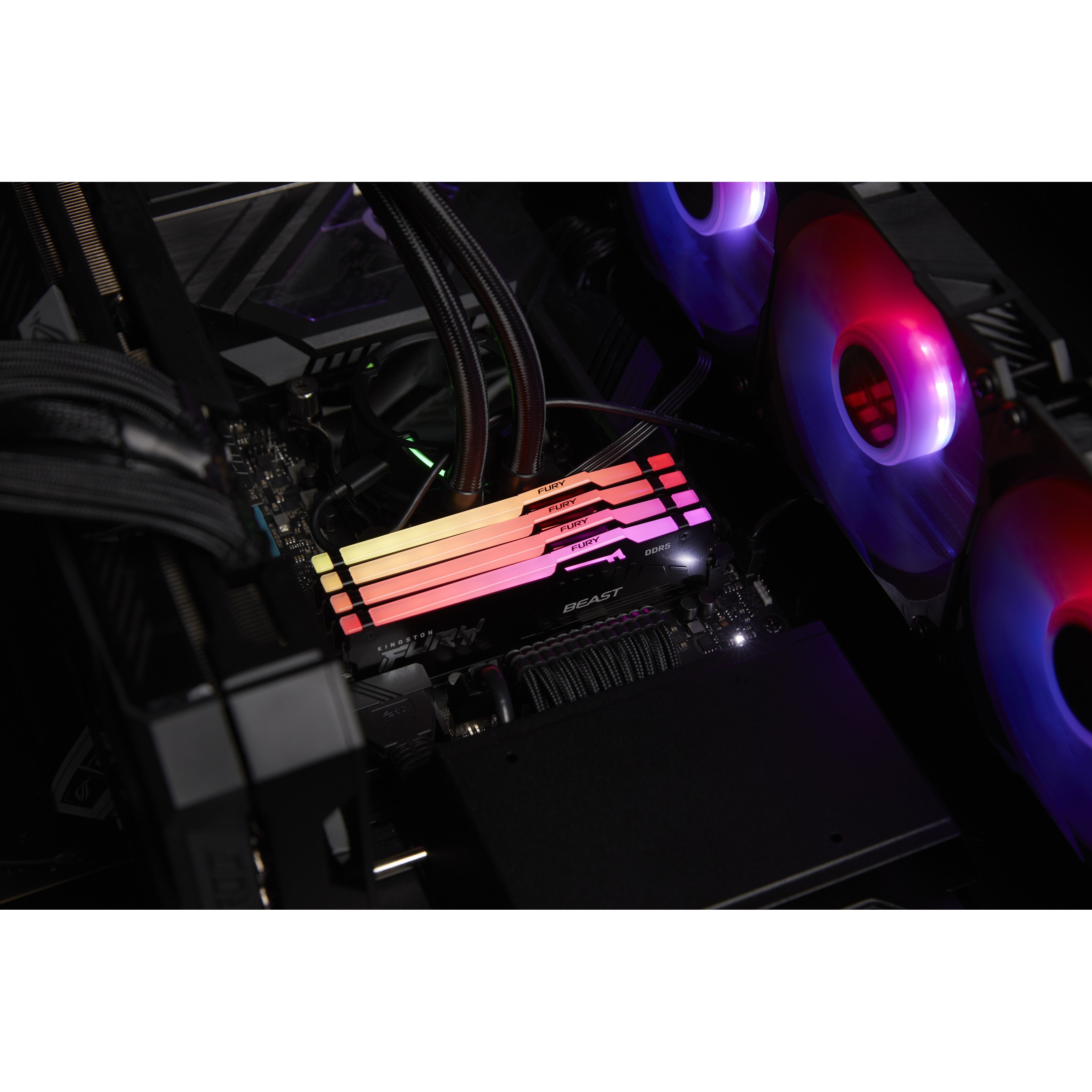 KINGSTON 16GB 5600MT/s DDR5 CL36 DIMM FURY Beast RGB